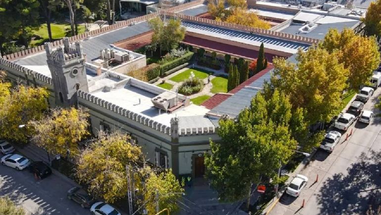 El gobierno de Neuquén paga los mejores sueldos del país en la provincia más cara. El gobierno de Neuquén paga los mejores sueldos del país en la provincia más cara.