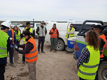 Especialistas explicaron los procedimientos técnicos de muestreo y los criterios de control aplicados. Foto: Gobierno de Río Negro