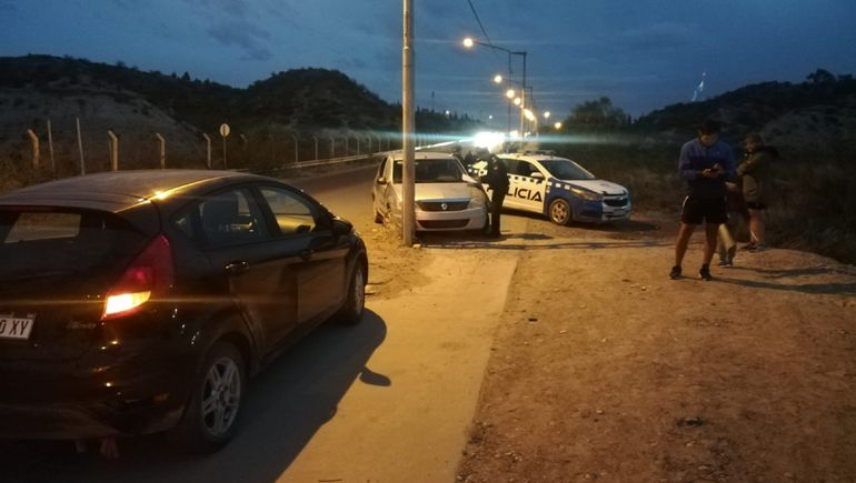 Parque Norte: les intentaron robar el auto mientras tomaban mates