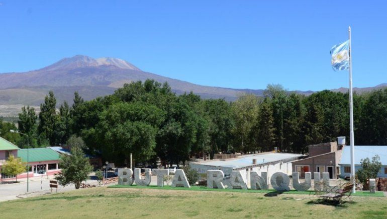 Estafados de la promo 2023: El chico que nos vendió el viaje se esfumó