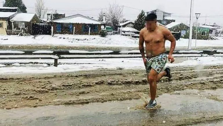 La foto que sorprendió a todo Bariloche: ¿Pata de lana o víctima de un robo?