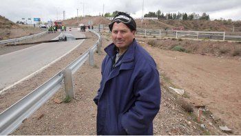 veniamos por la ruta y de repente nos trago el asfalto veniamos por la ruta y de repente nos trago el asfalto