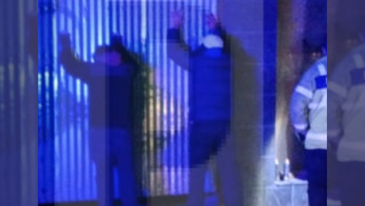 La detención de Peter Lanzani en Ushuaia, el 21 de marzo, por pintar grafitis en el portón de chapa de una obra en construcción.