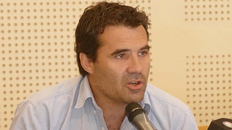 Martínez sigue firme en su campaña por la reelección a diputado.