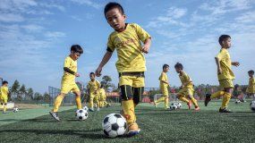 Los chinos sueñan en grande, aunque admiten sus limitaciones en el fútbol.