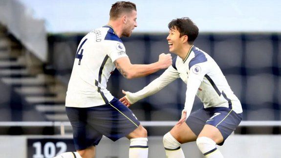 El Leeds de Bielsa empieza el año con goleada en contra