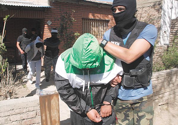 Secuestraron drogas y sospechan que el negocio se maneja desde la cárcel