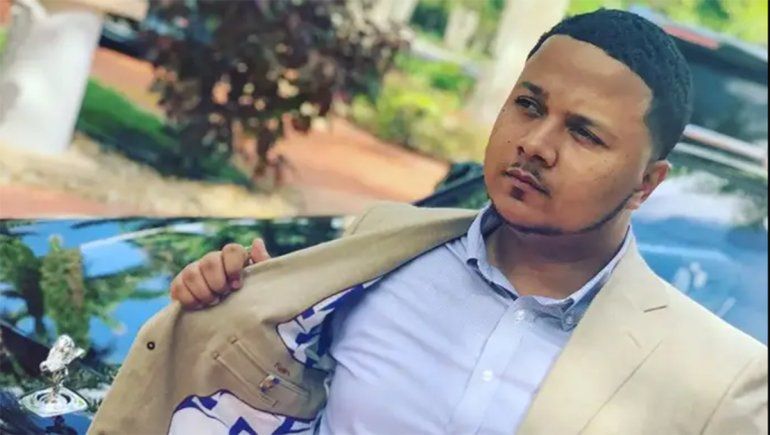 Lo tiraron a la basura de bebé y hoy es millonario