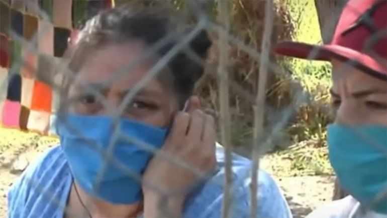 Vecinos amenazaron con quemarle la casa a la viuda de una víctima de Covid-19