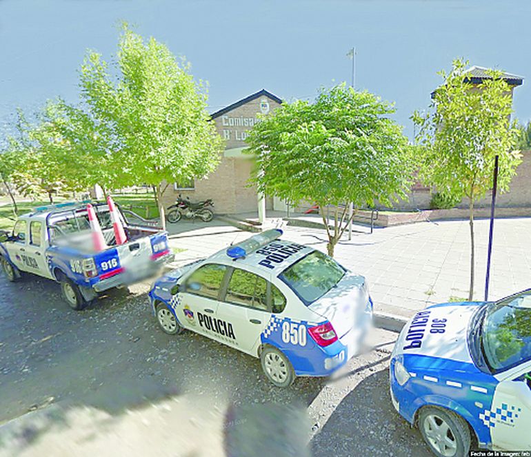 La celeridad del personal policial de la Comisaría 46, del barrio Los Álamos, fue clave para dar con la pareja de agresores. La celeridad del personal policial de la Comisaría 46, del barrio Los Álamos, fue clave para dar con la pareja de agresores.