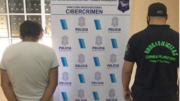 Difundía fotos sexuales de sus hijas y sobrinas