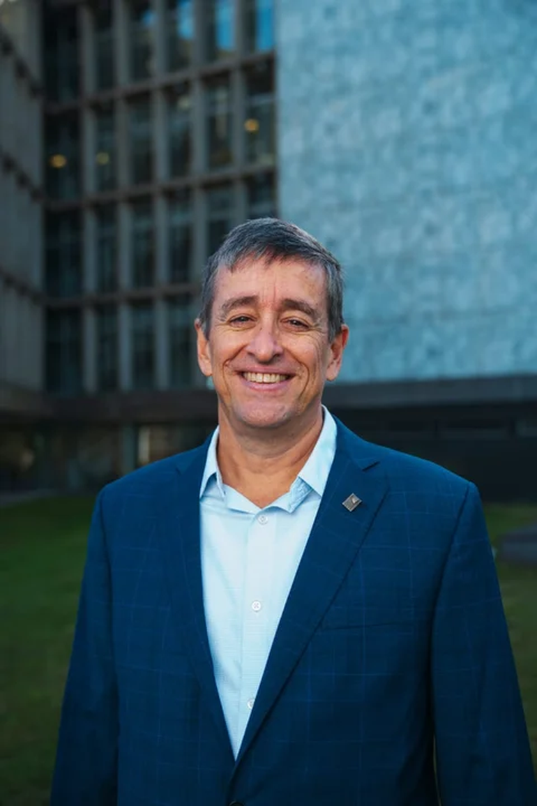 Jean Pierre Cecillon, director regional de Sudamérica hispana de Kingston, auguró baja de costos de tecnología. Jean Pierre Cecillon, director regional de Sudamérica hispana de Kingston, auguró baja de costos de tecnología.