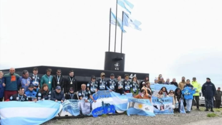 La ultramaratón que se realiza desde 2023 culminará en la réplica del ARA San Juan ubicada en la costanera de Río Gallegos