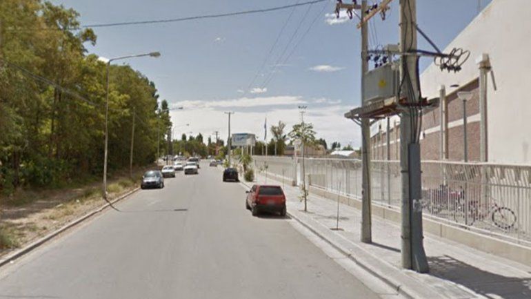 El Fiat robado estaba estacionado en inmediaciones de un súper.