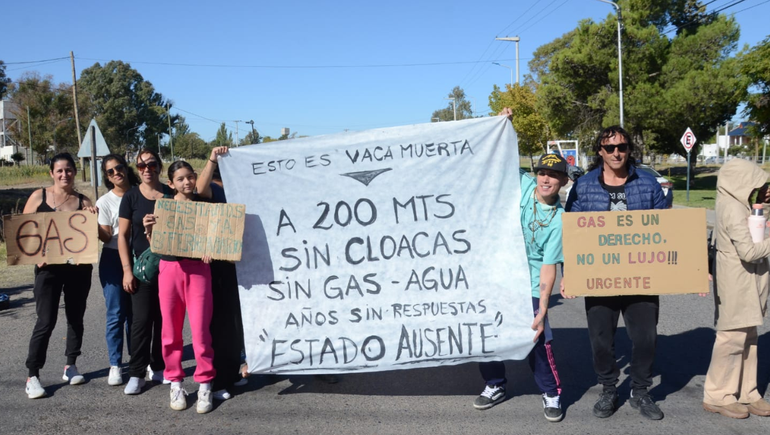 Vecinos reclaman por obras de gas y cloacas en barrio Ferroviario y alrededores