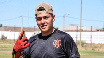 escucho hoy te convertis en heroe y atajo 6 penales escucho hoy te convertis en heroe y atajo 6 penales