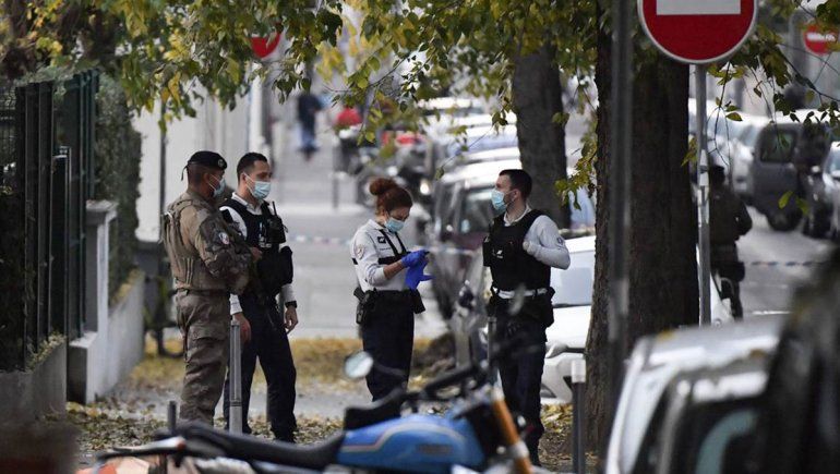 Balean a un sacerdote ortodoxo en Francia