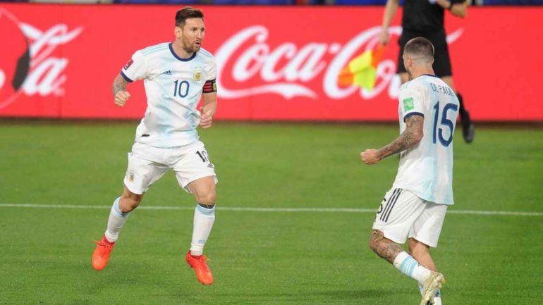 Argentina goleó con un Messi sublime y en semi se viene Colombia
