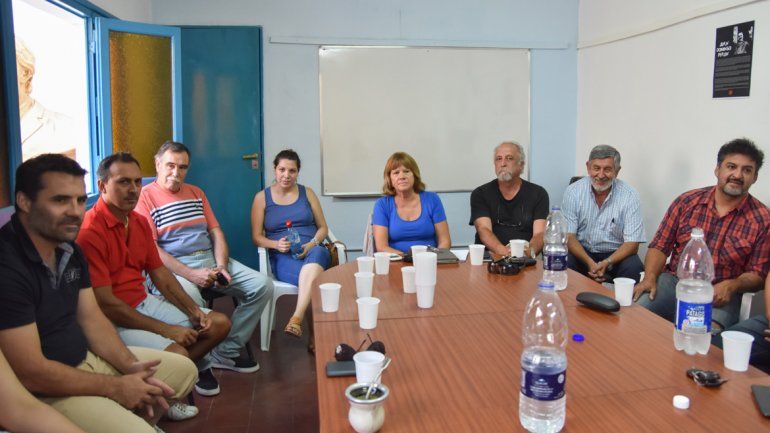 El PJ se juntó el martes para defender a Oscar Parrilli y hablar de política.