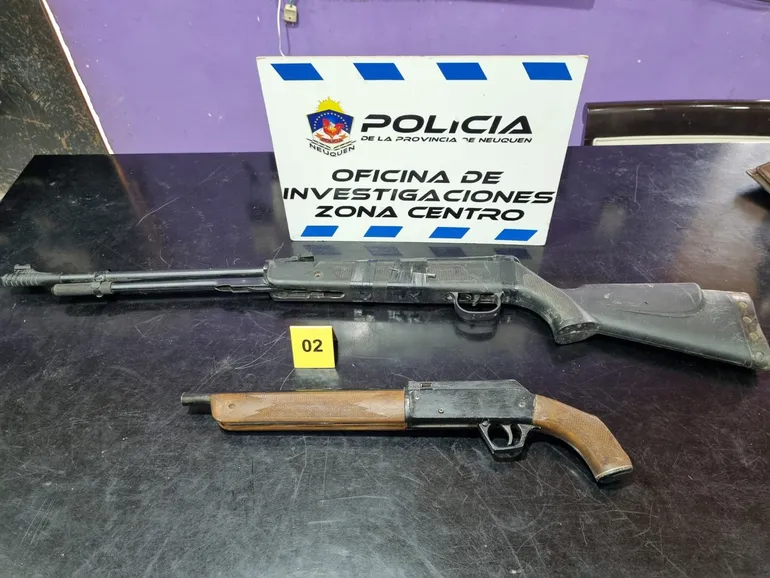 La armas secuestrada a la banda de los miguelitos. La armas secuestrada a la banda de los miguelitos.