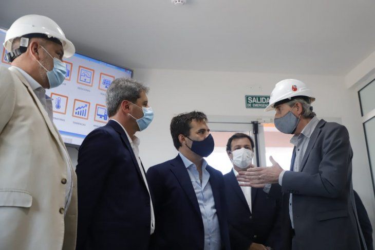 Darío Martínez junto al gobernador de San Juan, Sergio Uñac.