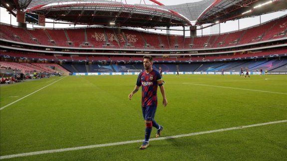 Messi vuelve a jugar en el Barcelona.