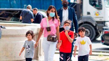 las travesuras de mateo y thiago messi en el paseito por paris las travesuras de mateo y thiago messi en el paseito por paris