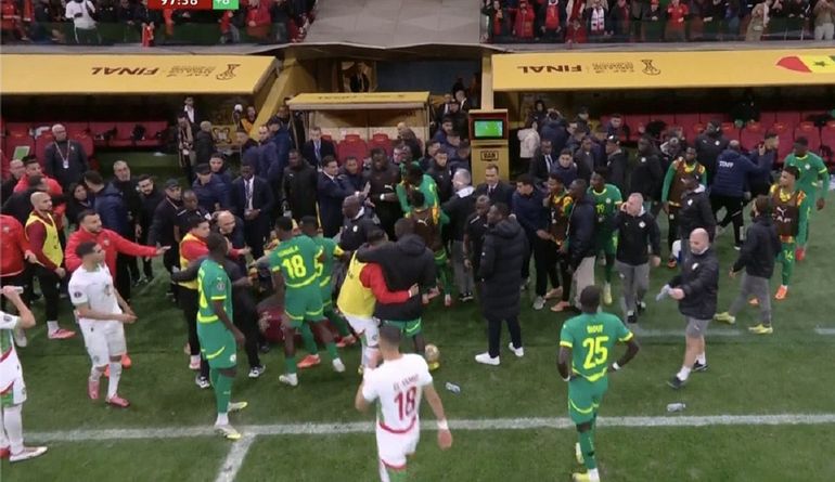 Escándalo en la Copa Africana: Senegal se retiró de la final, volvió y salió campeón