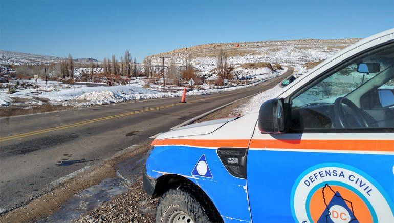 Piden precaución en las rutas por la presencia de hielo y nieve