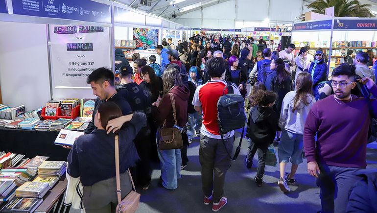 La Feria del Libro de Neuquén se consolidó como el evento más convocante de las letras en la región.