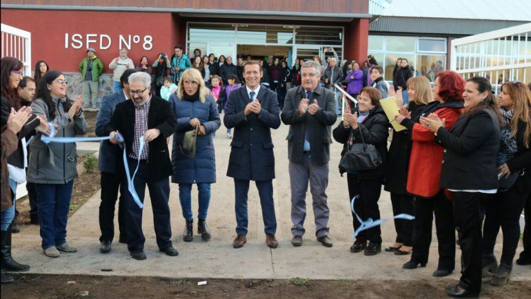 Quedaron inauguradas las nuevas instalaciones del IFD N°8