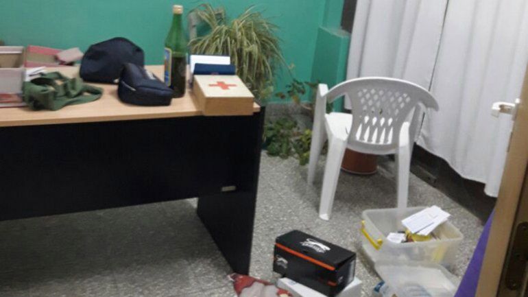 Rompieron la puerta de un hogar de día y se llevaron hasta la comida de la heladera