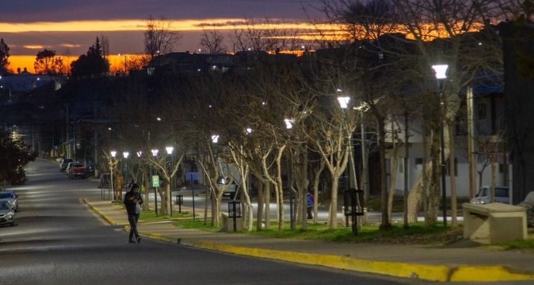 Neuquén renueva 6 mil luminarias de veredas con tecnología LED