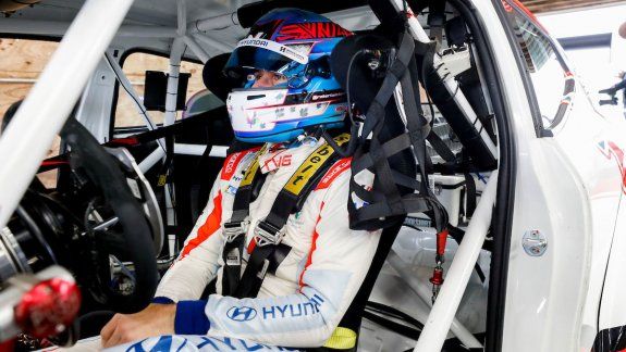 Robert Wickens salvó su vida de milagro en un accidente en 2018 y ahora vuelve a las pistas.