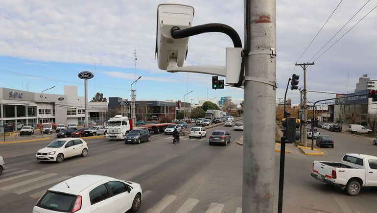 Cámaras de fotomultas en Neuquén.
