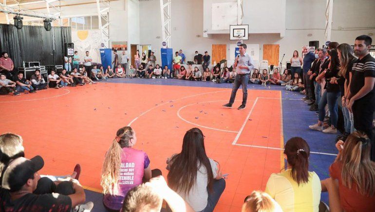 Villa Pehuenia: Koopmann inauguró la décima edición de Jóvenes Líderes