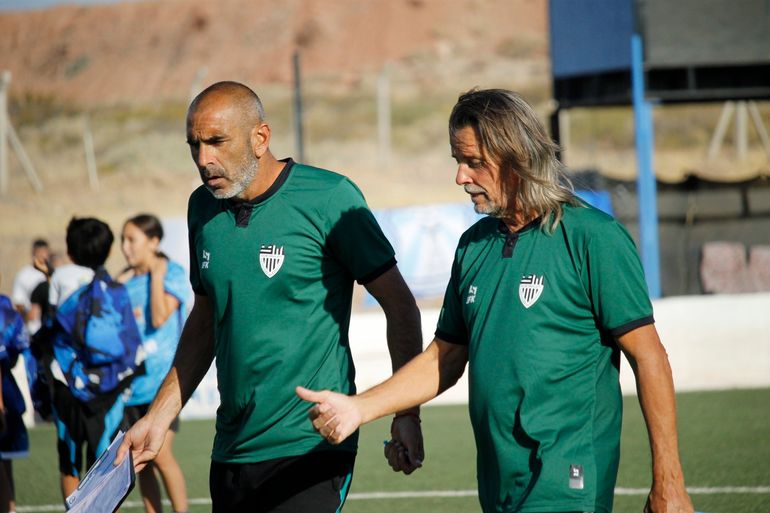 Gianni Moscone trabaja como coordinador de fútbol de Cipo y forma parte del cuerpo técnico en el Federal A, encabezado por Daniel Cravero. 