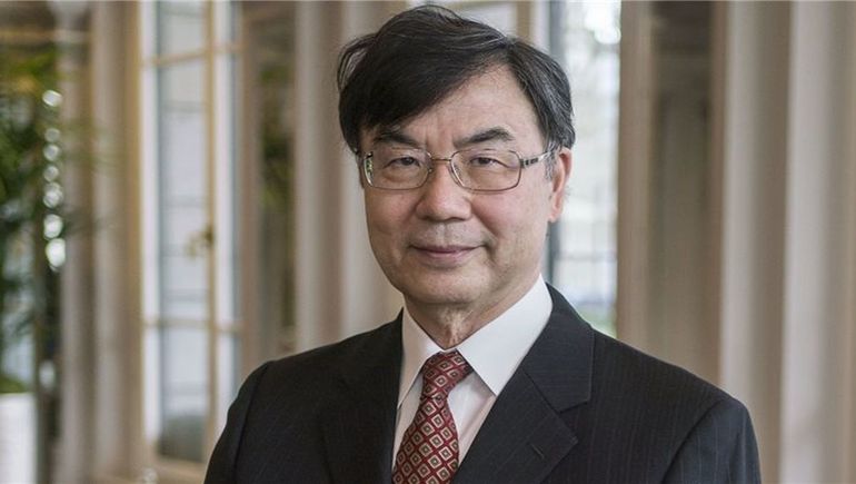 Shimon Sakaguchi, galardonado con el Nobel, revolucionó la inmunología al demostrar cómo las células T reguladoras protegen al organismo de ataques autoinmunes. Shimon Sakaguchi, galardonado con el Nobel, revolucionó la inmunología al demostrar cómo las células T reguladoras protegen al organismo de ataques autoinmunes.