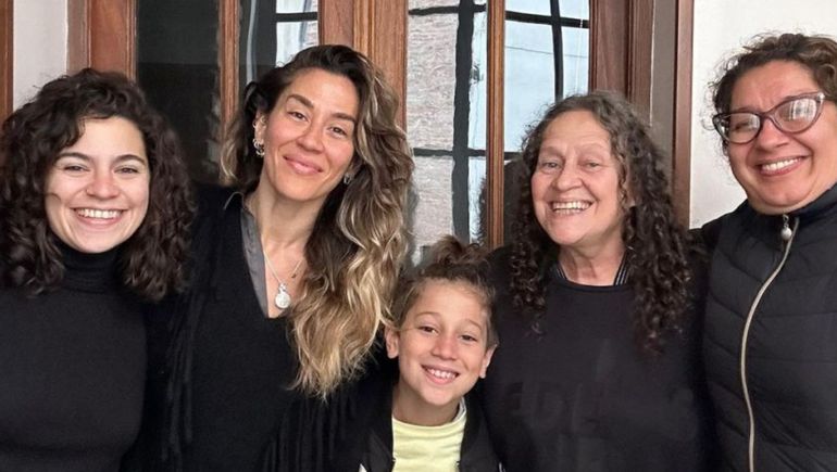 Jimena Barón mostró la casa llena de ventanales que se compró