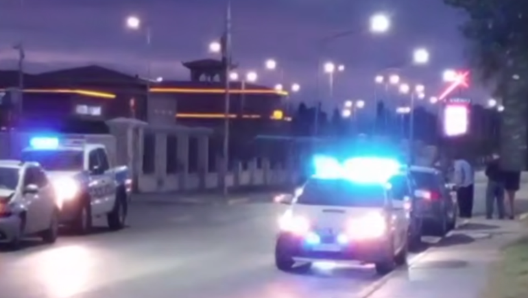 Fuerte accidente en frente al Casino: una conductora borracha chocó un auto donde viajaban dos niños
