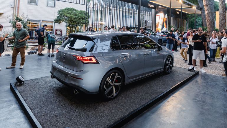 Volkswagen Golf GTI. Volkswagen Golf GTI.