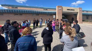 asamblea de ate en el hospital plottier