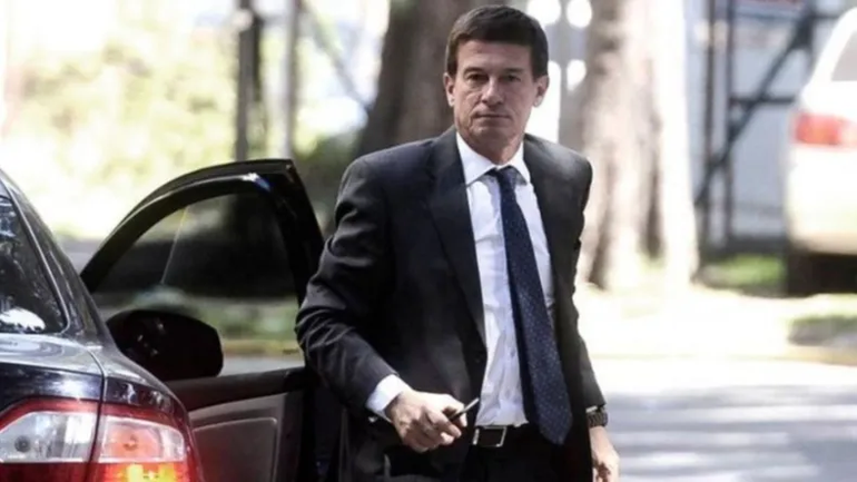 El juez Ercolini dictó la inhibición de bienes para Alberto Fernández. El juez Ercolini dictó la inhibición de bienes para Alberto Fernández.