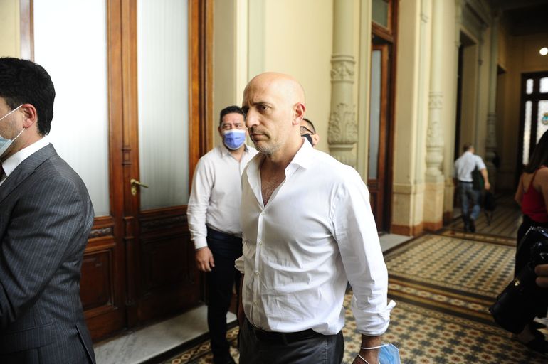 El vicerrector de la UBA, Yacobitti, volvió a criticar la postura de Javier Milei. El vicerrector de la UBA, Yacobitti, volvió a criticar la postura de Javier Milei.