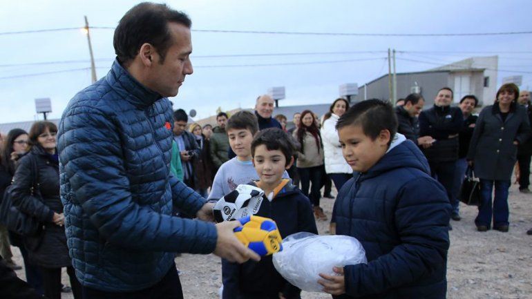 Construirán un playón polideportivo para Terrazas del Neuquén
