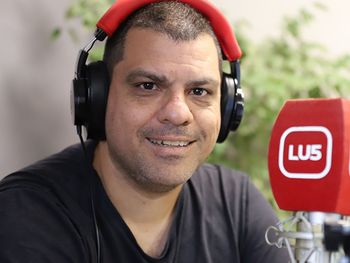 inmediatez y complicidad: las claves de diego sarco y la vigencia de todo bien
