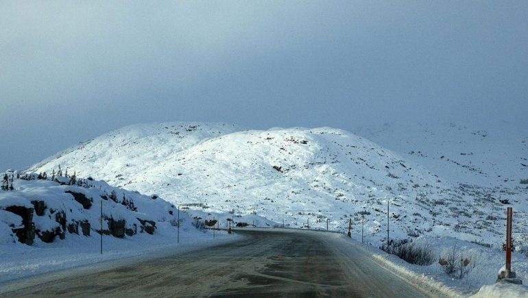 Heroico: nene de 5 años cargó con 35 grados bajo cero a su hermanita