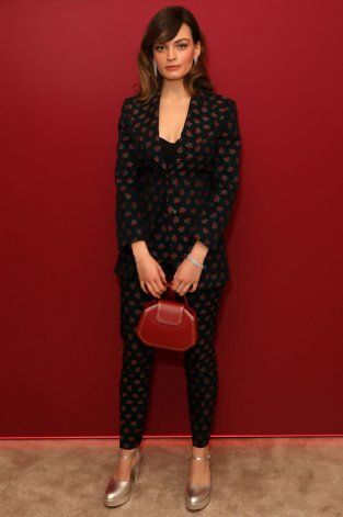 Emma Mackey con un toque primaveral