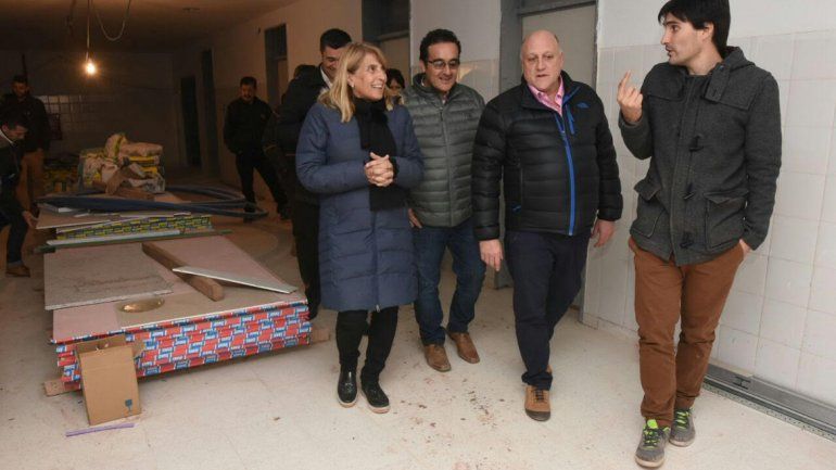 Chani Sapag recorrió las obras del nuevo hospital de Añelo