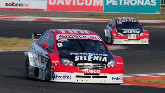 El Fiat Línea funciona muy bien y estamos para dar pelea, dijo Manu.